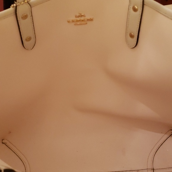 Coach tan and white tote bag with wallet - Picture 5 of 7